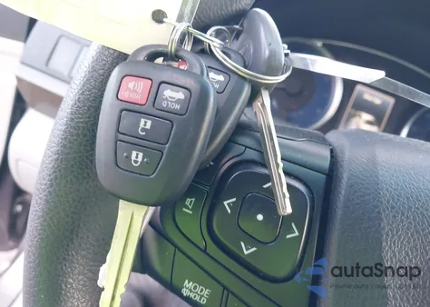 2016 Toyota Camry Le z USA, uszkodzony, nr VIN 4T4BF1FK4GR544320